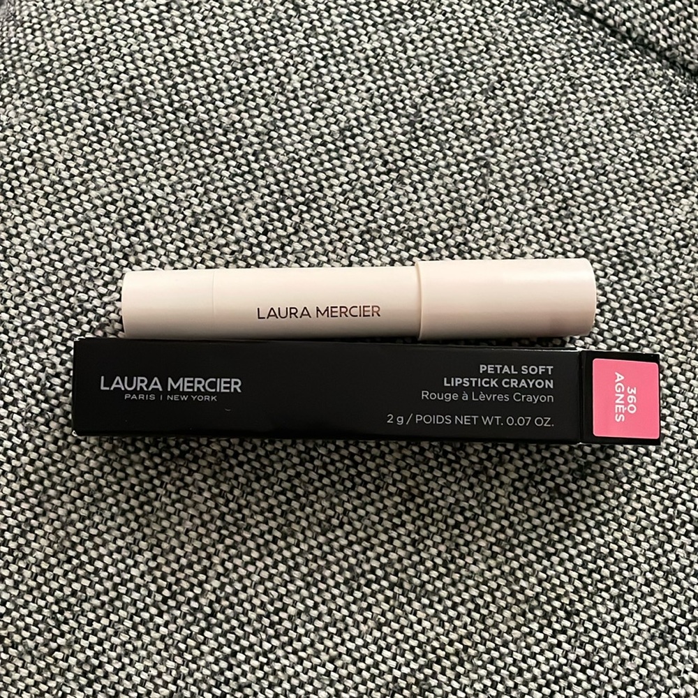 NIB Laura Mercier Petal Soft Lipstick Crayon: color 360 Agnés - pinky coral